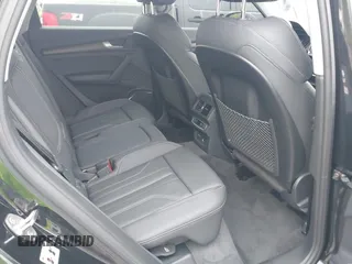2024 Audi Q5 S line Premium z VIN WA1GAAFY0R2145033, wystawiony jako IAAI lot #41817546 z przebiegiem 1 277 mil mil oraz . Historia ofert i sprzedaży dostępna na DreamBid. Obrazek 8.