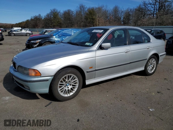 2000 BMW 5 Series 528iA with VIN WBADM6344YGV03599, listed as a Copart auction lot 45281325 with 174,667 mi miles and Salvage Title. Bid and sale history available at carsss.com. Image 1.