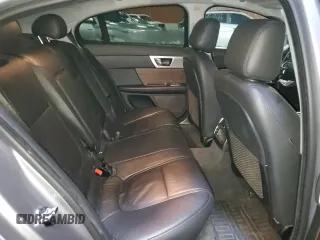 2015 Jaguar XF with VIN SAJXJ0EF1F8U48283, listed as a Copart auction lot 81004054 with 77,828 mi miles and Clean Title. Bid and sale history available at DreamBid. Image 10.