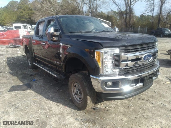 2017 Ford Super Duty F-250 SRW Lariat with VIN 1FT7W2BT4HEC54583, listed as a IAAI auction lot 41419192 with 125,863 mi miles. Bid and sale history available at carsss.com. Image 1.