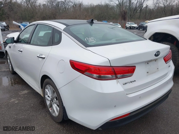 2016 Kia Optima EX with VIN 5XXGU4L30GG120518, listed as a IAAI auction lot 41602190 with 116,268 mi miles. Bid and sale history available at carsss.com. Image 3.