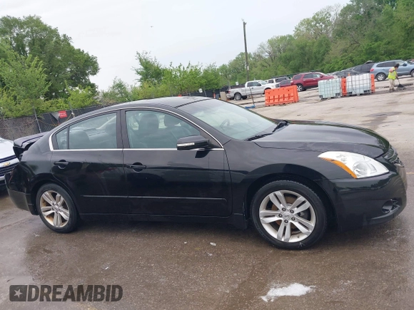 2012 Nissan Altima SR z VIN 1N4BL2AP9CC193846, wystawiony jako IAAI lot #42126067 z przebiegiem 137 470 mil mil oraz . Historia ofert i sprzedaży dostępna na DreamBid. Obrazek 14.