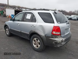 2006 Kia Sorento LX with VIN KNDJD733665644279, listed as a IAAI auction lot 42007277 with 159,395 mi miles and . Bid and sale history available at DreamBid. Image 3.