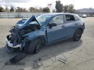 2024 Honda HR-V Sport z VIN 3CZRZ1H51RM719930, wystawiony jako Copart lot #51476925 z przebiegiem 7 911 mil mil oraz Szkoda całkowita • Salvage title. Historia ofert i sprzedaży dostępna na DreamBid. Obrazek 1.
