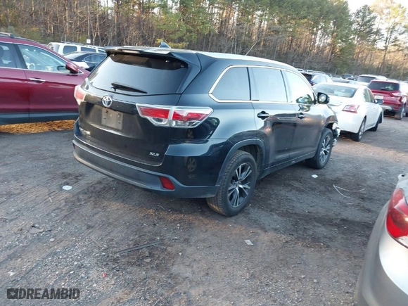 2016 Toyota Highlander XLE with VIN 5TDKKRFH1GS505038, listed as a IAAI auction lot 41235743 with 261899 miles. Bid and sale history available at carsss.com. Image 4.