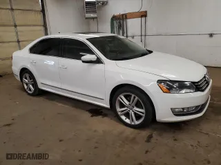2013 Volkswagen Passat SEL Premium with VIN 1VWCM7A31DC063709, listed as a Copart auction lot 78717804 with 120,271 mi miles and Salvage Title. Bid and sale history available at carsss.com. Image 4.