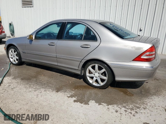 2004 Mercedes-Benz C 230 Kompressor with VIN WDBRF40J44F459457, listed as a Copart auction lot 49518895 with 249,921 mi miles and Clean Title. Bid and sale history available at DreamBid. Image 2.