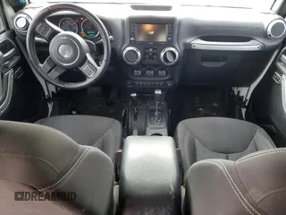 2017 Jeep Wrangler Unlimited Rubicon z VIN 1C4BJWFG5HL511601, wystawiony jako Copart lot #48223945 z przebiegiem 86 465 mil mil oraz Szkoda całkowita • Salvage title. Historia ofert i sprzedaży dostępna na DreamBid. Obrazek 8.