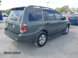 2007 Honda Pilot LX z VIN 5FNYF28197B043497, wystawiony jako IAAI lot #42174438 z przebiegiem 165 453 mil mil oraz . Historia ofert i sprzedaży dostępna na DreamBid. Obrazek 4.