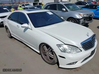 2009 Mercedes-Benz S-Class 5.5L V8 with VIN WDDNG71X09A272339, listed as a IAAI auction lot 41855197 with 130,972 mi miles. Bid and sale history available at carsss.com. Image 1.