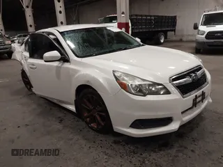 2014 Subaru Legacy Premium z VIN 4S3BMBC66E3018825, wystawiony jako IAAI lot #41267570 z przebiegiem 142 964 mil mil oraz . Historia ofert i sprzedaży dostępna na DreamBid. Obrazek 1.