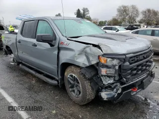 2024 Chevrolet Silverado 1500 Custom Trail Boss with VIN 3GCPDCEK4RG251868, listed as a Copart auction lot 43393145 with 7,472 mi miles and Salvage Title. Bid and sale history available at carsss.com. Image 4.
