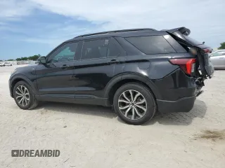 2025 Ford Explorer ST-Line with VIN 1FMUK7KH6SGA95371, listed as a Copart auction lot 57572985 with 8,833 mi miles and Salvage title. Bid and sale history available at DreamBid. Image 2.