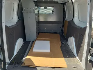 2019 Ford Transit Connect XL с VIN NM0LS7E28K1411828, выставлен на аукционе IAAI как лот 42516582 с пробегом 84 198 миль миль и . История ставок и продаж доступна на DreamBid. Изображение 55.