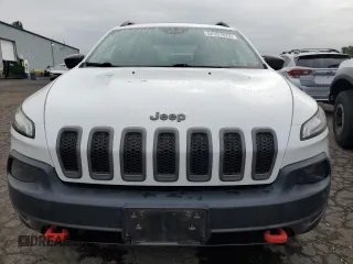 2014 Jeep Cherokee Trailhawk with VIN 1C4PJMBS8EW156633, listed as a Copart auction lot 58197675 with 133,029 mi miles and Clean title. Bid and sale history available at DreamBid. Image 5.
