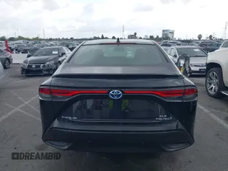 2021 Toyota Mirai XLE with VIN JTDAAAAA1MA002323, listed as a IAAI auction lot 42034157 with 16,592 mi miles and . Bid and sale history available at carsss.com. Image 16.