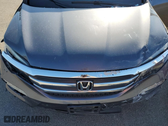 2017 Honda Pilot EX-L with VIN 5FNYF6H50HB063505, listed as a Copart auction lot 54768955 with 70,103 mi miles and Salvage Title. Bid and sale history available at DreamBid. Image 12.