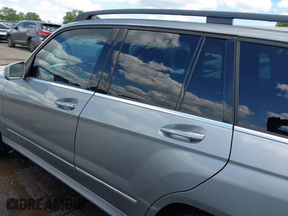 2012 Mercedes-Benz GLK 350 with VIN WDCGG5GB7CF768357, listed as a IAAI auction lot 42184151 with 135,464 mi miles and . Bid and sale history available at DreamBid. Image 14.