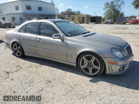 2007 Mercedes-Benz E 63 AMG with VIN WDBUF77X77B038575, listed as a Copart auction lot 76578174 with Not Provided miles and Salvage Title. Bid and sale history available at carsss.com. Image 4.