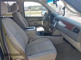 2008 Chevrolet Tahoe 3LT with VIN 1GNFK13058J187710, listed as a IAAI auction lot 42073592 with 166,173 mi miles and . Bid and sale history available at DreamBid. Image 5.