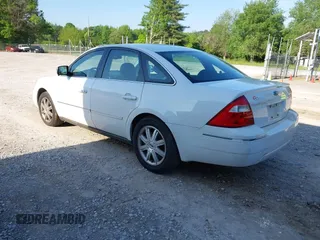 2005 Ford Five Hundred Limited with VIN 1FAFP25155G146191, listed as a IAAI auction lot 42123866 with 172,469 mi miles and . Bid and sale history available at DreamBid. Image 3.
