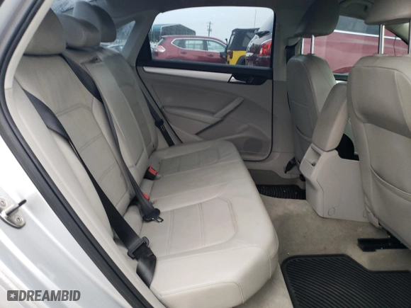 2012 Volkswagen Passat SE with VIN 1VWBH7A36CC084019, listed as a Copart auction lot 61817433 with 0 mi miles and Salvage Title. Bid and sale history available at carsss.com. Image 10.