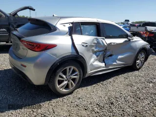 2018 Infiniti QX30 Luxury z VIN SJKCH5CP0JA050711, wystawiony jako Copart lot #48194225 z przebiegiem 116 892 mil mil oraz Szkoda całkowita • Salvage title. Historia ofert i sprzedaży dostępna na DreamBid. Obrazek 3.