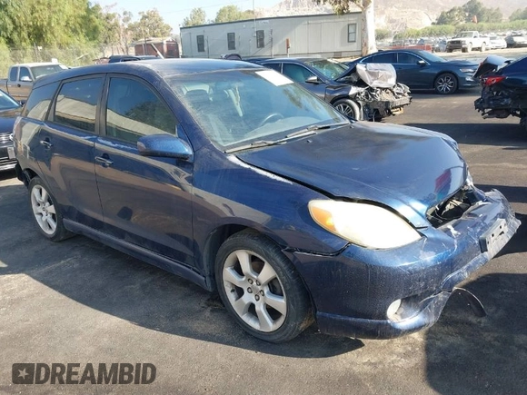 2006 Toyota Matrix STD with VIN 2T1KR32E46C609230, listed as a IAAI auction lot 40150644 with 183,550 mi miles. Bid and sale history available at carsss.com. Image 1.