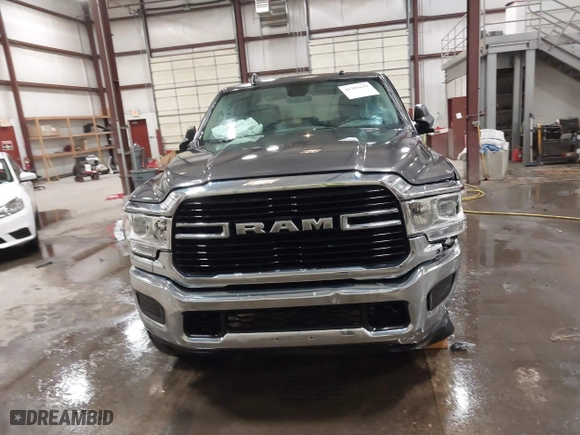2020 Ram 2500 Big Horn with VIN 3C6UR5DJ8LG298134, listed as a IAAI auction lot 41705639 with 85,130 mi miles. Bid and sale history available at carsss.com. Image 12.
