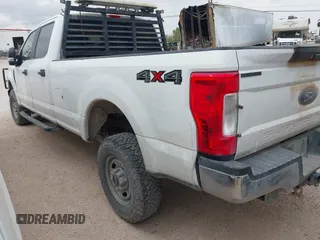 2019 Ford F-250 XL with VIN 1FT7W2B68KEE64279, listed as a IAAI auction lot 42523550 with 296,849 mi miles and . Bid and sale history available at DreamBid. Image 3.