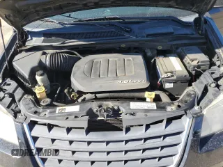 2013 Chrysler Town & Country Touring with VIN 2C4RC1BG5DR637900, listed as a Copart auction lot 88585365 with 271,424 mi miles and Clean Title. Bid and sale history available at carsss.com. Image 12.