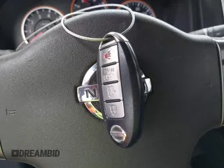 2008 Nissan Armada SE z VIN 5N1BA08D48N609079, wystawiony jako IAAI lot #42279932 z przebiegiem 162 921 mil mil oraz . Historia ofert i sprzedaży dostępna na DreamBid. Obrazek 11.