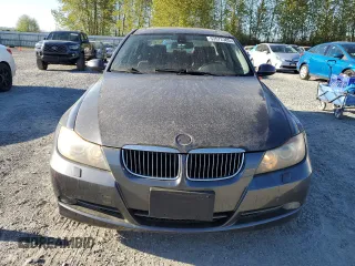 2006 BMW 3 Series 330xi with VIN WBAVD33596KV59012, listed as a Copart auction lot 53572385 with 109,920 mi miles and Clean Title. Bid and sale history available at carsss.com. Image 5.