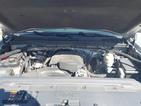 2015 GMC Sierra 2500HD Denali with VIN 1GT120EG3FF135791, listed as a IAAI auction lot 41854102 with 93,186 mi miles. Bid and sale history available at carsss.com. Image 10.