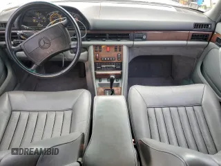 1986 Mercedes-Benz 560 with VIN WDBCA39D0GA267806, listed as a Copart auction lot 49870225 with 117,401 mi miles and Clean Title. Bid and sale history available at DreamBid. Image 8.