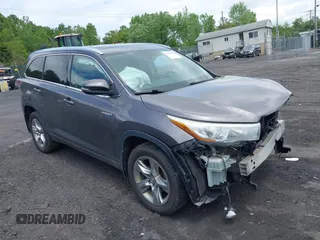 2015 Toyota Highlander Limited z VIN 5TDDCRFH5FS008675, wystawiony jako IAAI lot #42381246 z przebiegiem 109 704 mil mil oraz . Historia ofert i sprzedaży dostępna na DreamBid. Obrazek 1.