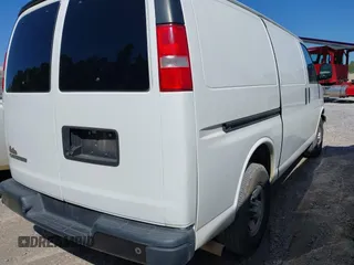 2020 Chevrolet Express Cargo Van with VIN 1GCWGAFG4L1252896, listed as a IAAI auction lot 41996164 with 117,417 mi miles. Bid and sale history available at carsss.com. Image 4.
