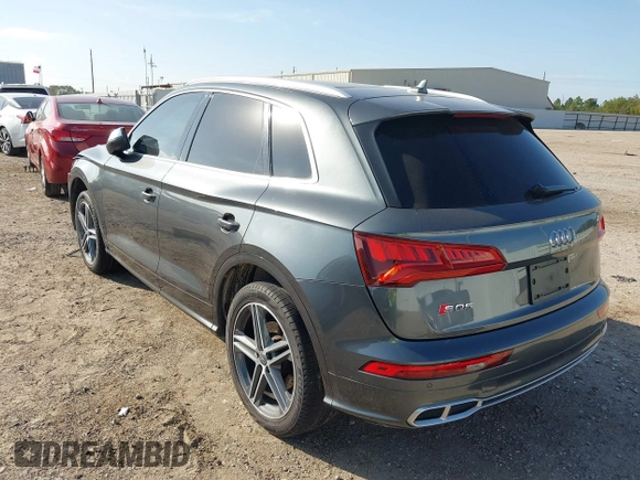 2018 Audi SQ5 Premium Plus z VIN WA1A4AFY1J2147407, wystawiony jako IAAI lot #40910292 z przebiegiem 74 942 mil mil oraz . Historia ofert i sprzedaży dostępna na DreamBid. Obrazek 3.