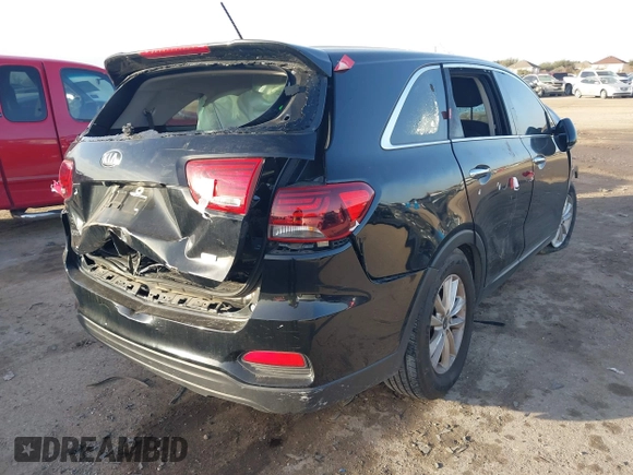 2019 Kia Sorento LX with VIN 5XYPG4A38KG499203, listed as a IAAI auction lot 41367538 with 1 mi miles. Bid and sale history available at carsss.com. Image 4.