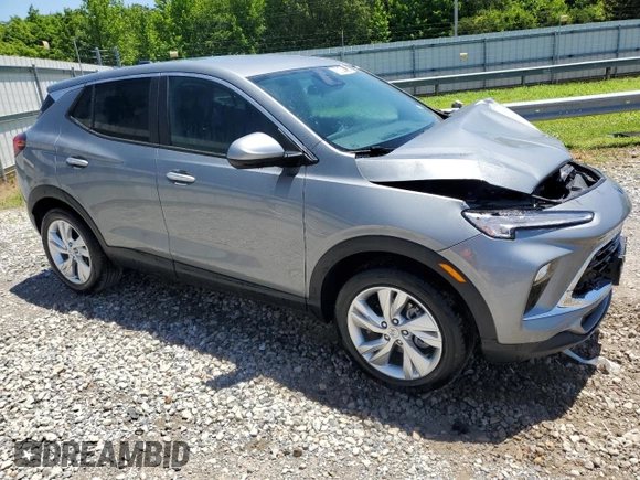 2025 Buick Encore GX Preferred с VIN KL4AMBSL0SB199984, выставлен на аукционе Copart как лот 58047645 с пробегом 1 568 миль миль и Чистый • Clean title. История ставок и продаж доступна на DreamBid. Изображение 4.