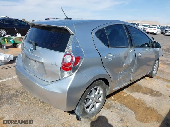 2013 Toyota Prius c One with VIN JTDKDTB30D1546402, listed as a IAAI auction lot 41803072 with 1 mi miles. Bid and sale history available at carsss.com. Image 4.