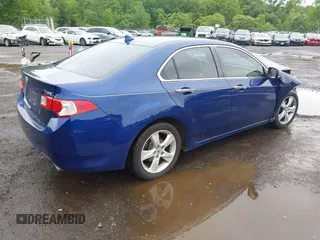2010 Acura TSX with VIN JH4CU2F60AC015721, listed as a IAAI auction lot 42368281 with 173,426 mi miles and . Bid and sale history available at DreamBid. Image 4.