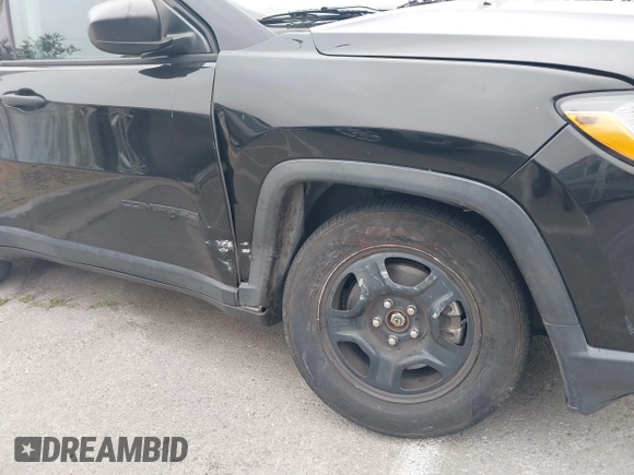 2018 Jeep Compass Sport z VIN 3C4NJCAB2JT250946, wystawiony jako IAAI lot #42444503 z przebiegiem 159 960 mil mil oraz . Historia ofert i sprzedaży dostępna na DreamBid. Obrazek 6.