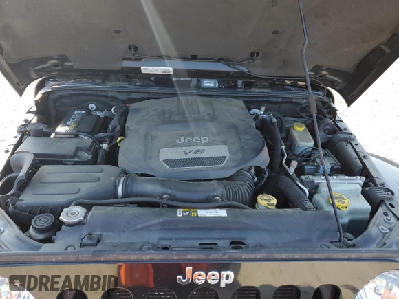 2015 Jeep Wrangler Unlimited Sahara with VIN 1C4HJWEGXFL744852, listed as a Copart auction lot 60246145 with 135,496 mi miles and Salvage title. Bid and sale history available at DreamBid. Image 12.