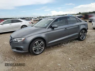 2020 Audi A3 Premium z VIN WAUAUGFF3LA103745, wystawiony jako Copart lot #50222215 z przebiegiem 65 349 mil mil oraz Szkody całkowita. Historia ofert i sprzedaży dostępna na DreamBid. Obrazek 1.