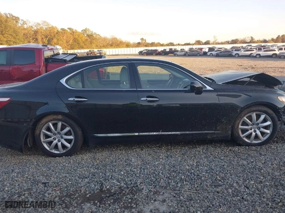 2009 Lexus LS 460 with VIN JTHCL46F395000676, listed as a IAAI auction lot 40936385 with NaN miles. Bid and sale history available at carsss.com. Image 12.