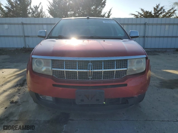 2010 Lincoln MKX with VIN 2LMDJ6JC1ABJ09867, listed as a Copart auction lot 47070215 with 195,537 mi miles and Salvage Title. Bid and sale history available at carsss.com. Image 5.