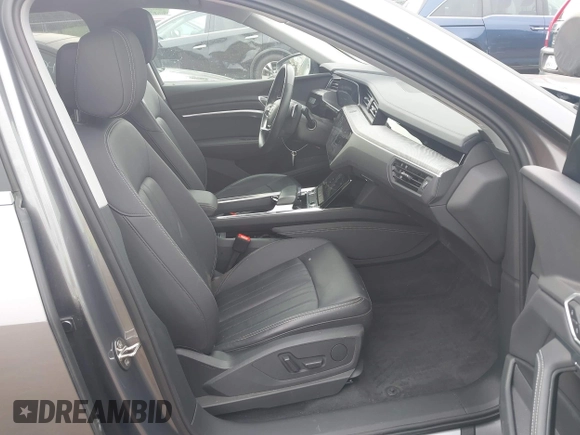 2022 Audi e-tron Premium with VIN WA1AAAGE1NB003892, listed as a IAAI auction lot 42391555 with 48,771 mi miles and . Bid and sale history available at DreamBid. Image 5.