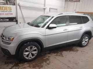 2019 Volkswagen Atlas SE with VIN 1V2LR2CA2KC533079, listed as a IAAI auction lot 41352399 with 88,826 mi miles and . Bid and sale history available at DreamBid. Image 14.