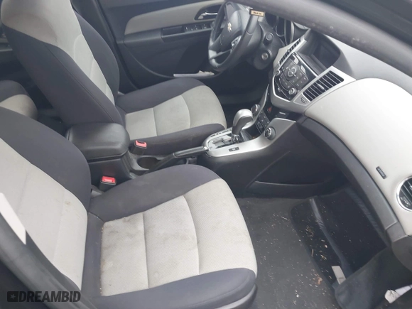 2015 Chevrolet Cruze LS with VIN 1G1PA5SH4F7150620, listed as a IAAI auction lot 41110009 with 77,494 mi miles. Bid and sale history available at carsss.com. Image 5.